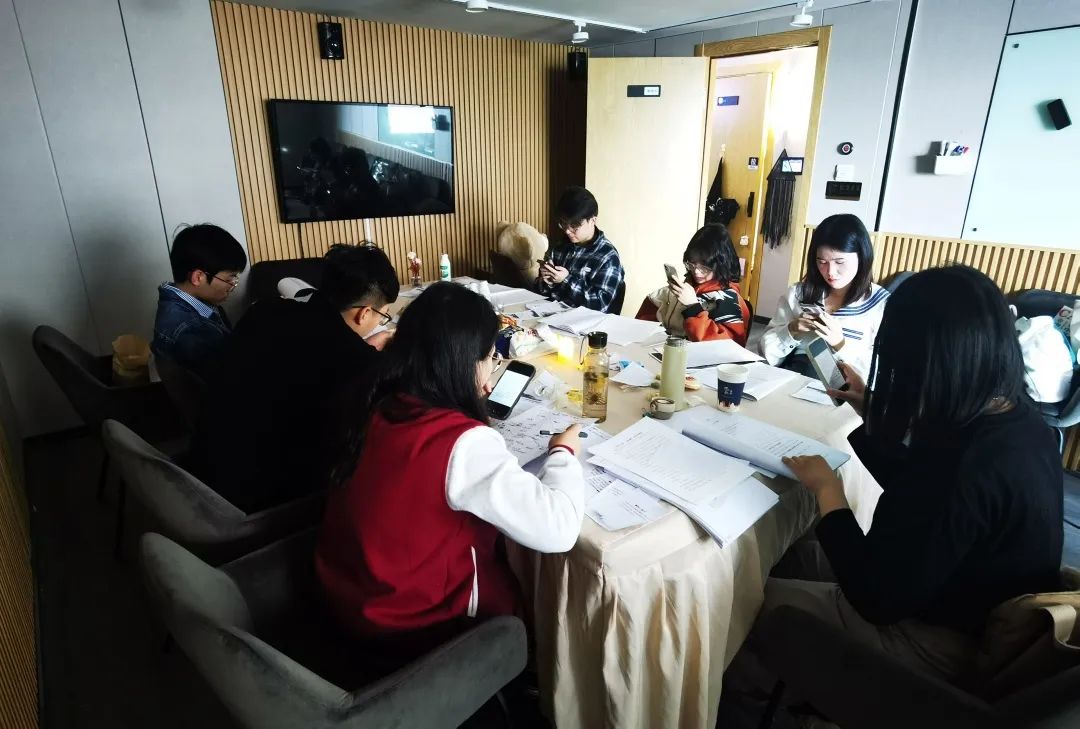 青春感悟二十大 | 一桥越沧海，天堑变通途——2021级硕士生第二党支部在红色剧本杀中感悟时代精神